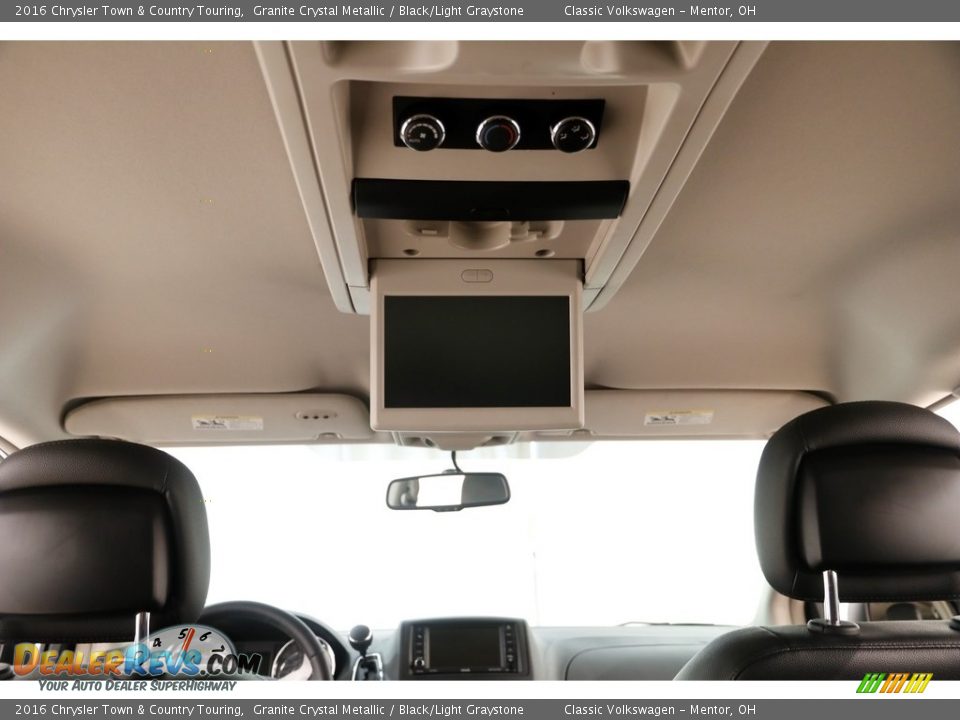 2016 Chrysler Town & Country Touring Granite Crystal Metallic / Black/Light Graystone Photo #21