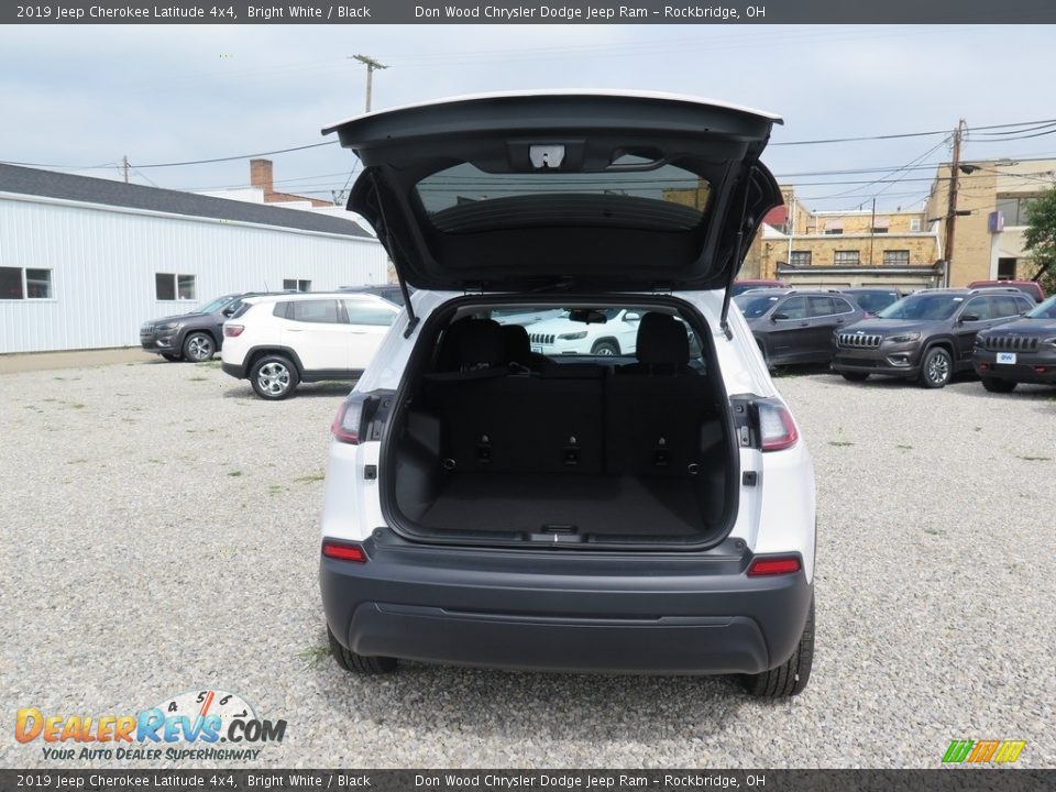 2019 Jeep Cherokee Latitude 4x4 Bright White / Black Photo #7