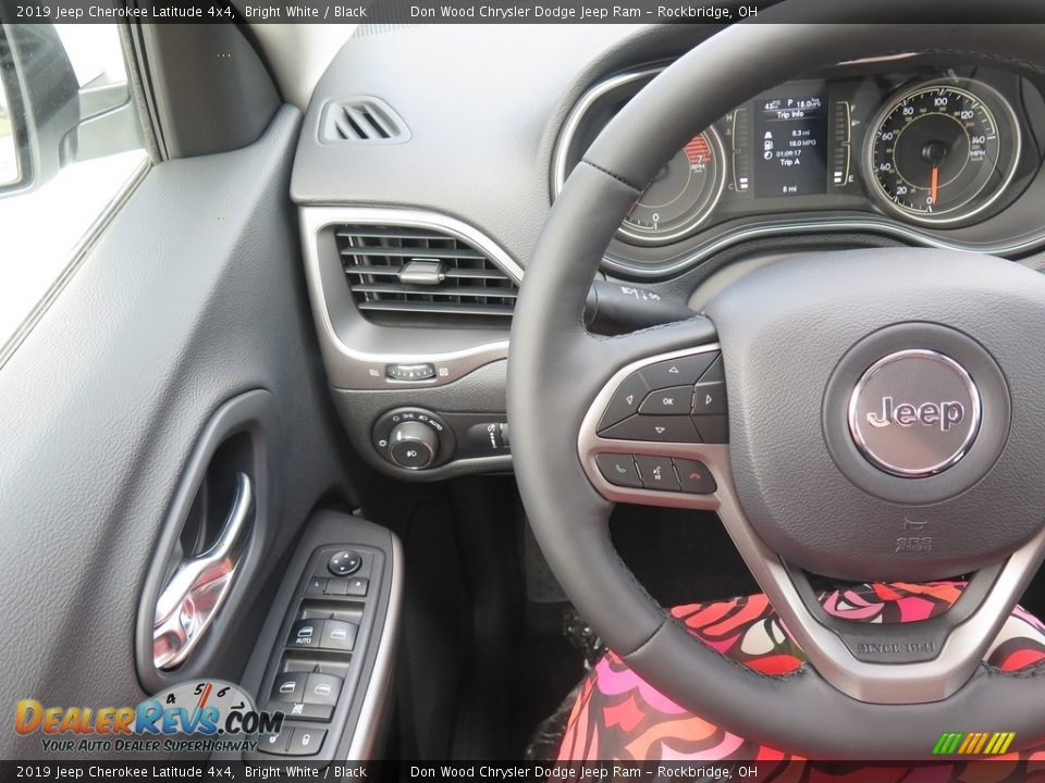 2019 Jeep Cherokee Latitude 4x4 Bright White / Black Photo #12