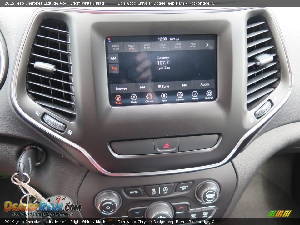 2019 Jeep Cherokee Latitude 4x4 Bright White / Black Photo #17