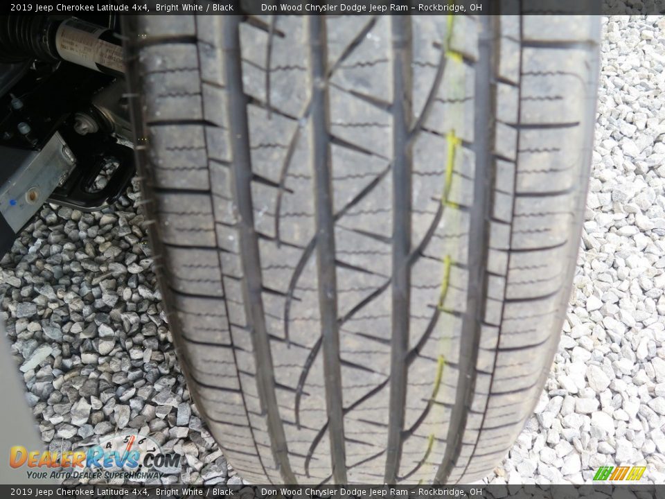 2019 Jeep Cherokee Latitude 4x4 Bright White / Black Photo #21
