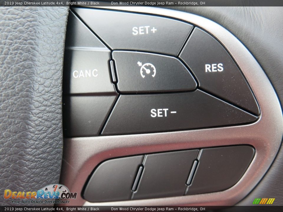 2019 Jeep Cherokee Latitude 4x4 Bright White / Black Photo #33