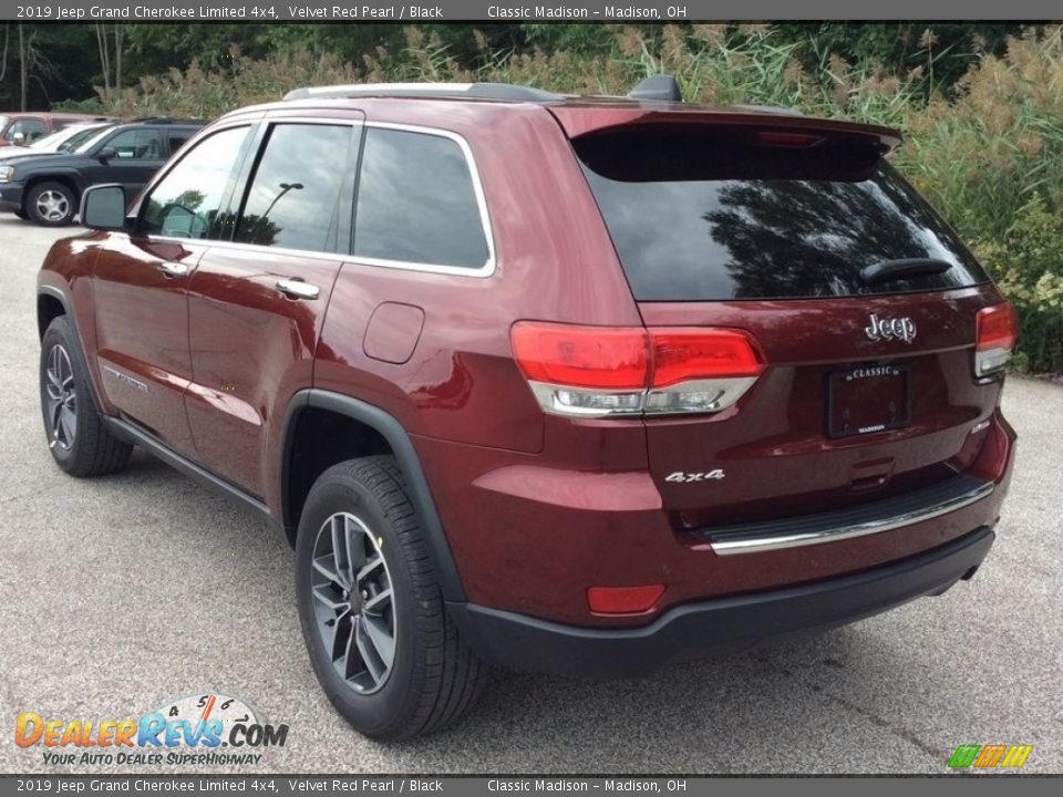 2019 Jeep Grand Cherokee Limited 4x4 Velvet Red Pearl / Black Photo #4