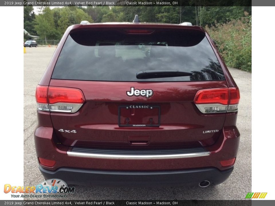 2019 Jeep Grand Cherokee Limited 4x4 Velvet Red Pearl / Black Photo #5