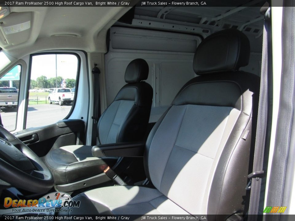 2017 Ram ProMaster 2500 High Roof Cargo Van Bright White / Gray Photo #13