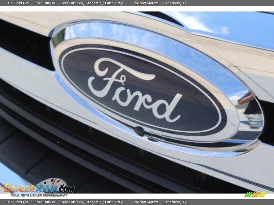 2019 Ford F250 Super Duty XLT Crew Cab 4x4 Magnetic / Earth Gray Photo #4