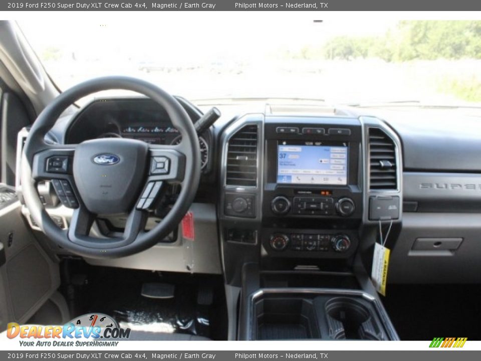 2019 Ford F250 Super Duty XLT Crew Cab 4x4 Magnetic / Earth Gray Photo #24