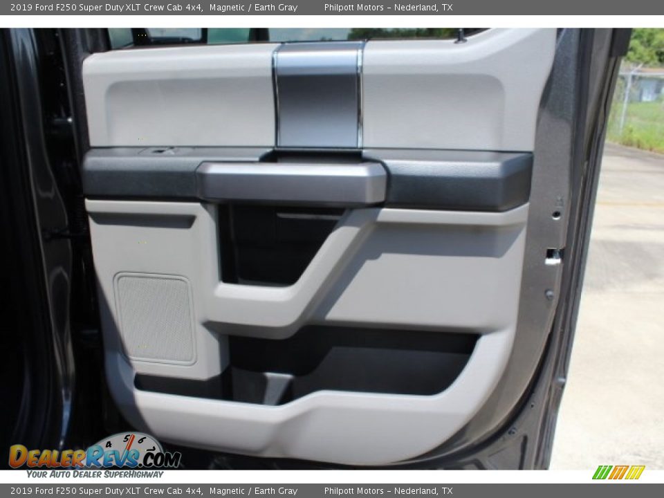 2019 Ford F250 Super Duty XLT Crew Cab 4x4 Magnetic / Earth Gray Photo #27