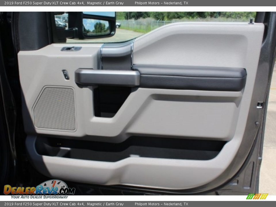 2019 Ford F250 Super Duty XLT Crew Cab 4x4 Magnetic / Earth Gray Photo #29