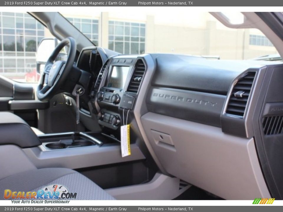 2019 Ford F250 Super Duty XLT Crew Cab 4x4 Magnetic / Earth Gray Photo #30