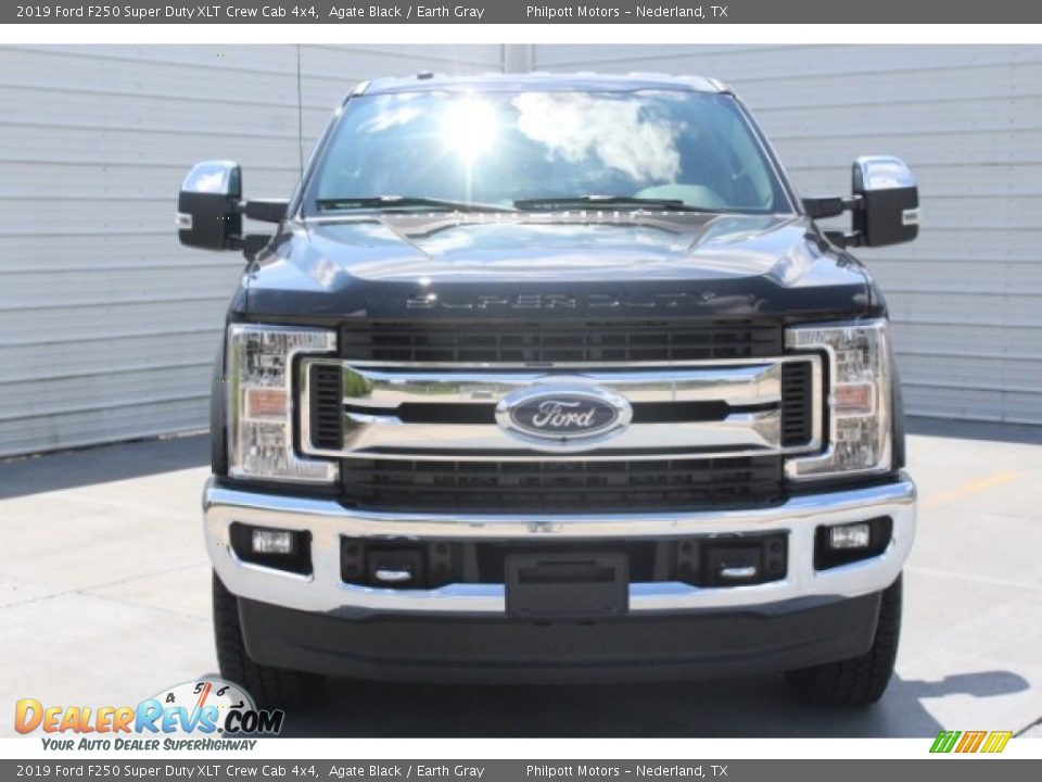 2019 Ford F250 Super Duty XLT Crew Cab 4x4 Agate Black / Earth Gray Photo #2