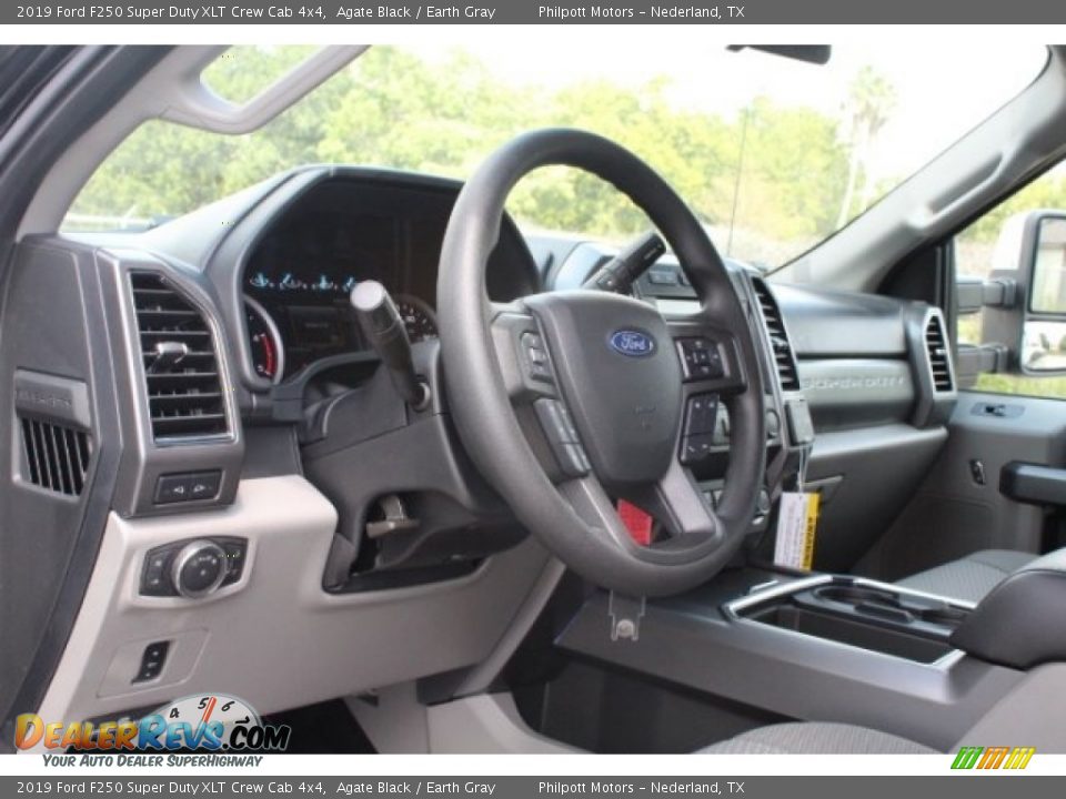2019 Ford F250 Super Duty XLT Crew Cab 4x4 Agate Black / Earth Gray Photo #13