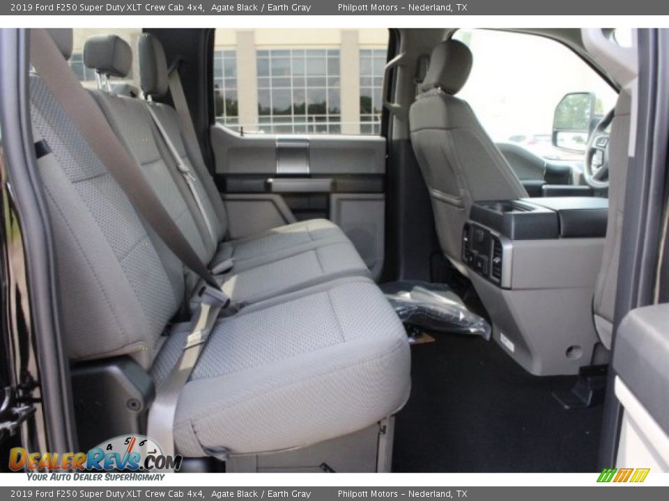 2019 Ford F250 Super Duty XLT Crew Cab 4x4 Agate Black / Earth Gray Photo #28