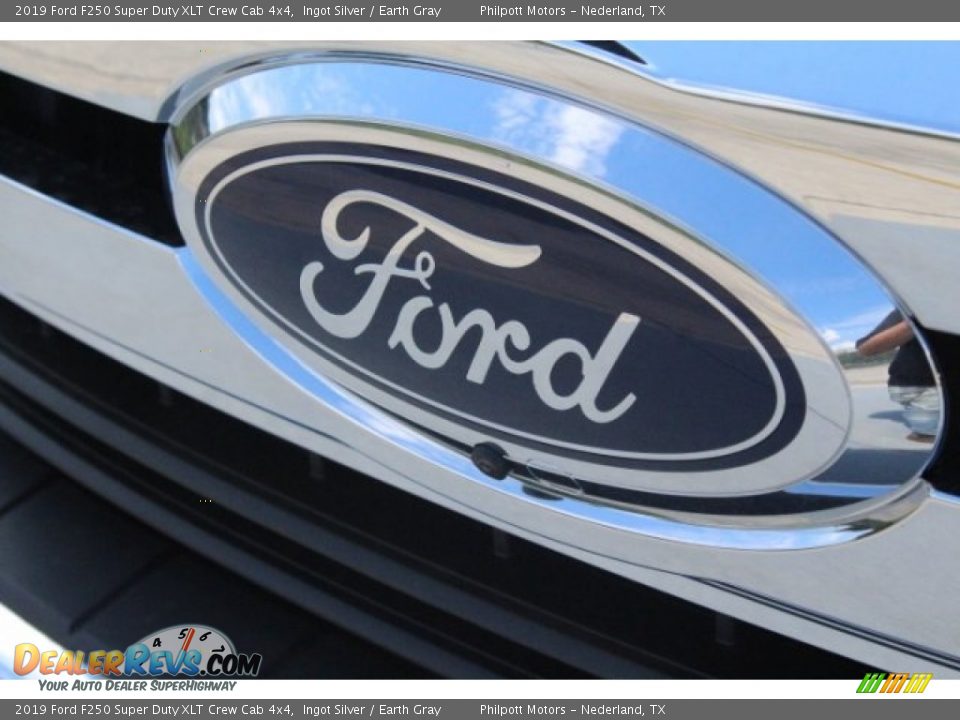 2019 Ford F250 Super Duty XLT Crew Cab 4x4 Ingot Silver / Earth Gray Photo #4