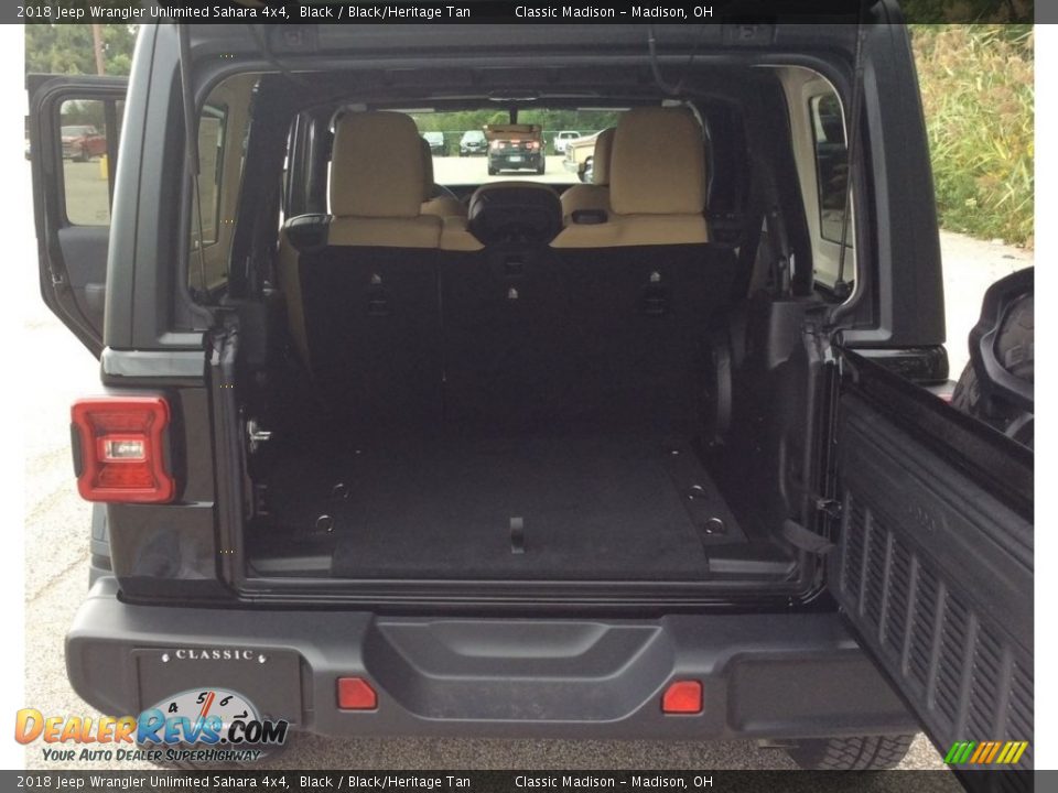 2018 Jeep Wrangler Unlimited Sahara 4x4 Black / Black/Heritage Tan Photo #15