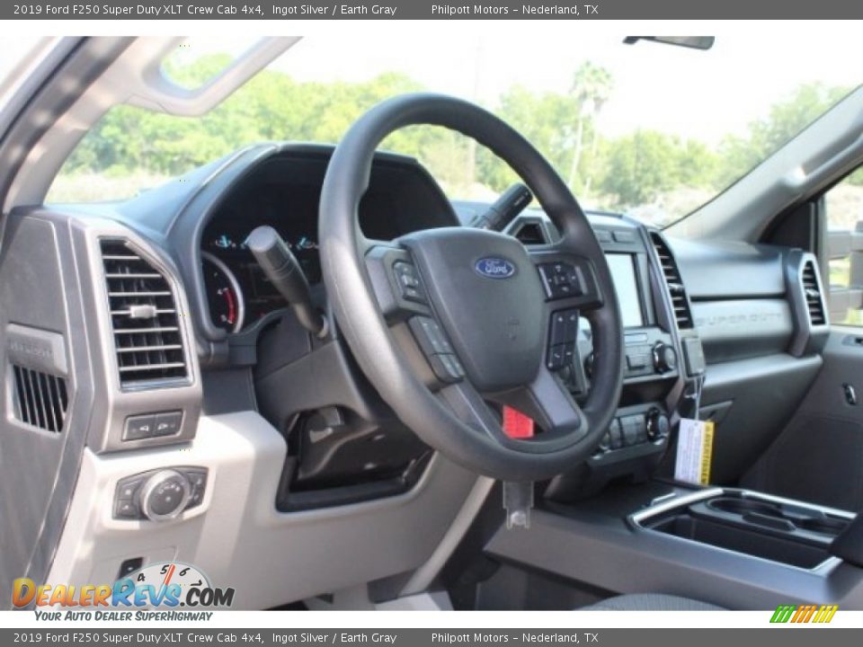 2019 Ford F250 Super Duty XLT Crew Cab 4x4 Ingot Silver / Earth Gray Photo #13