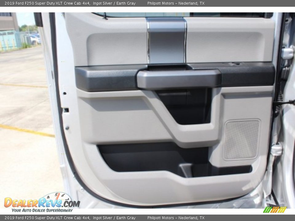 2019 Ford F250 Super Duty XLT Crew Cab 4x4 Ingot Silver / Earth Gray Photo #22