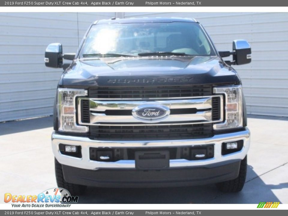 2019 Ford F250 Super Duty XLT Crew Cab 4x4 Agate Black / Earth Gray Photo #2