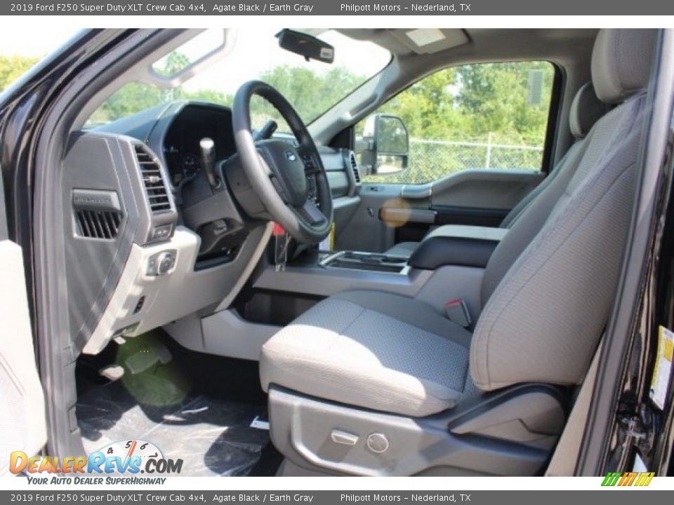 2019 Ford F250 Super Duty XLT Crew Cab 4x4 Agate Black / Earth Gray Photo #14