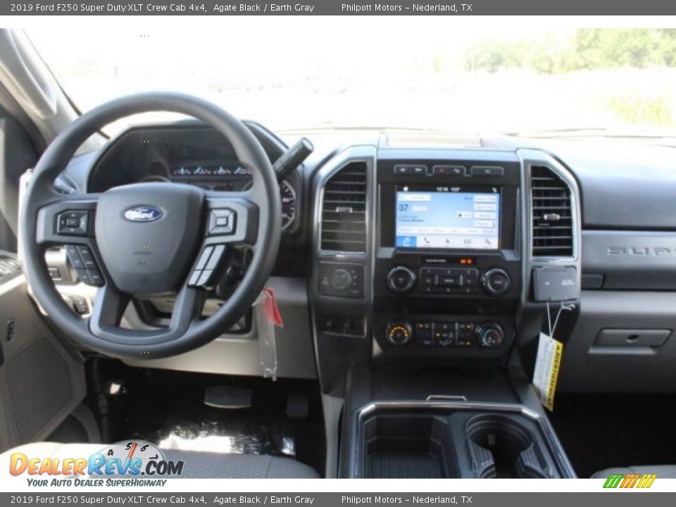 2019 Ford F250 Super Duty XLT Crew Cab 4x4 Agate Black / Earth Gray Photo #24