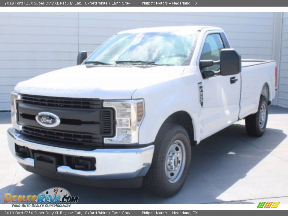 2019 Ford F250 Super Duty XL Regular Cab Oxford White / Earth Gray Photo #3
