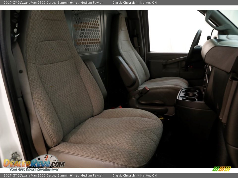 2017 GMC Savana Van 2500 Cargo Summit White / Medium Pewter Photo #11