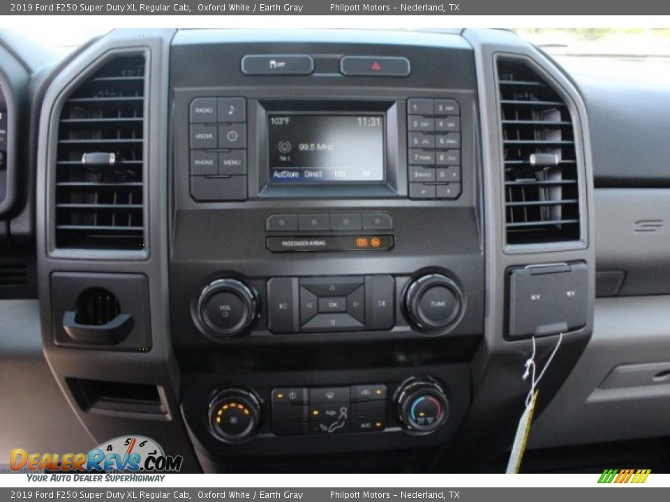 2019 Ford F250 Super Duty XL Regular Cab Oxford White / Earth Gray Photo #16