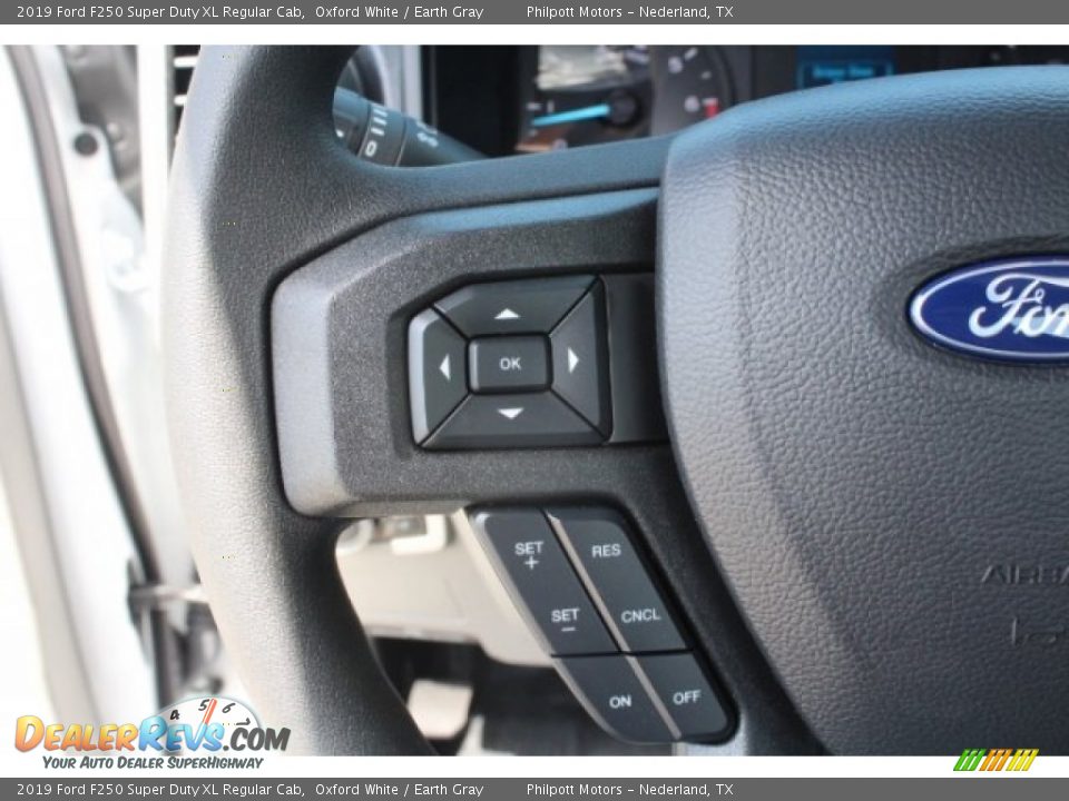 2019 Ford F250 Super Duty XL Regular Cab Oxford White / Earth Gray Photo #17