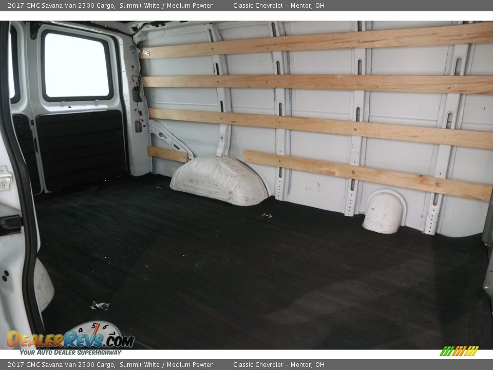2017 GMC Savana Van 2500 Cargo Summit White / Medium Pewter Photo #13
