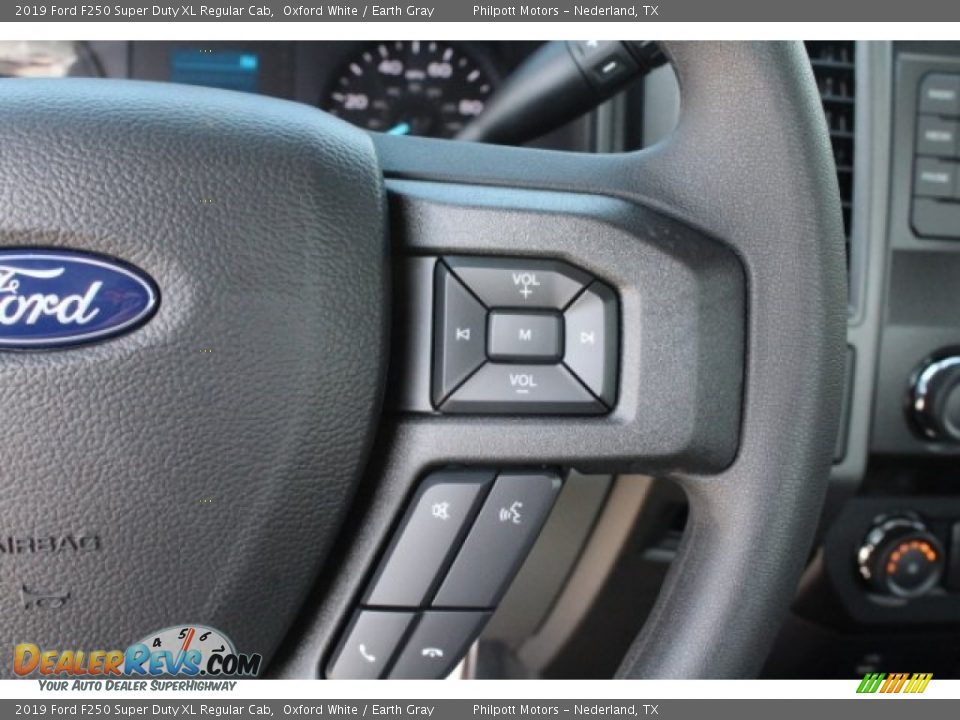 2019 Ford F250 Super Duty XL Regular Cab Oxford White / Earth Gray Photo #18