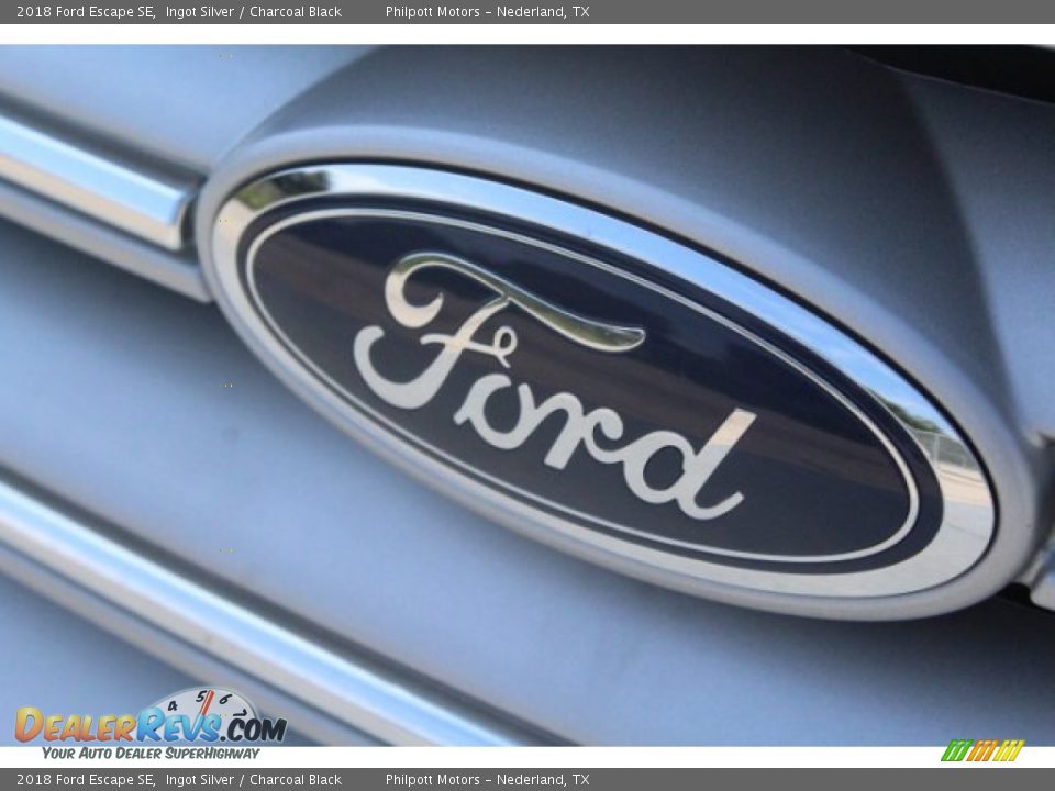 2018 Ford Escape SE Ingot Silver / Charcoal Black Photo #4