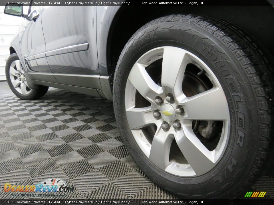 2012 Chevrolet Traverse LTZ AWD Cyber Gray Metallic / Light Gray/Ebony Photo #10