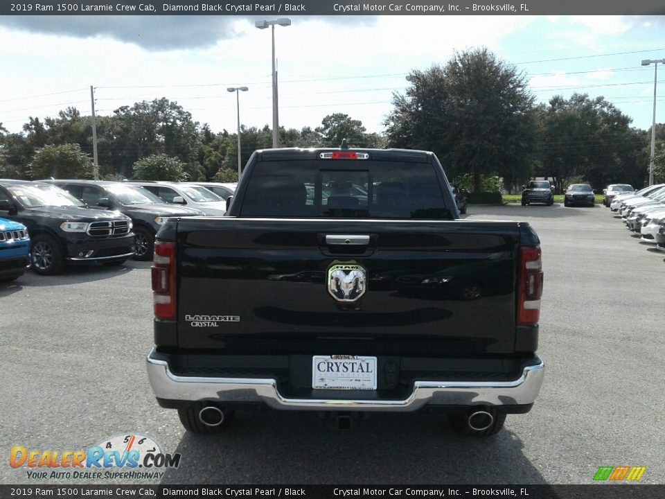 2019 Ram 1500 Laramie Crew Cab Diamond Black Crystal Pearl / Black Photo #4