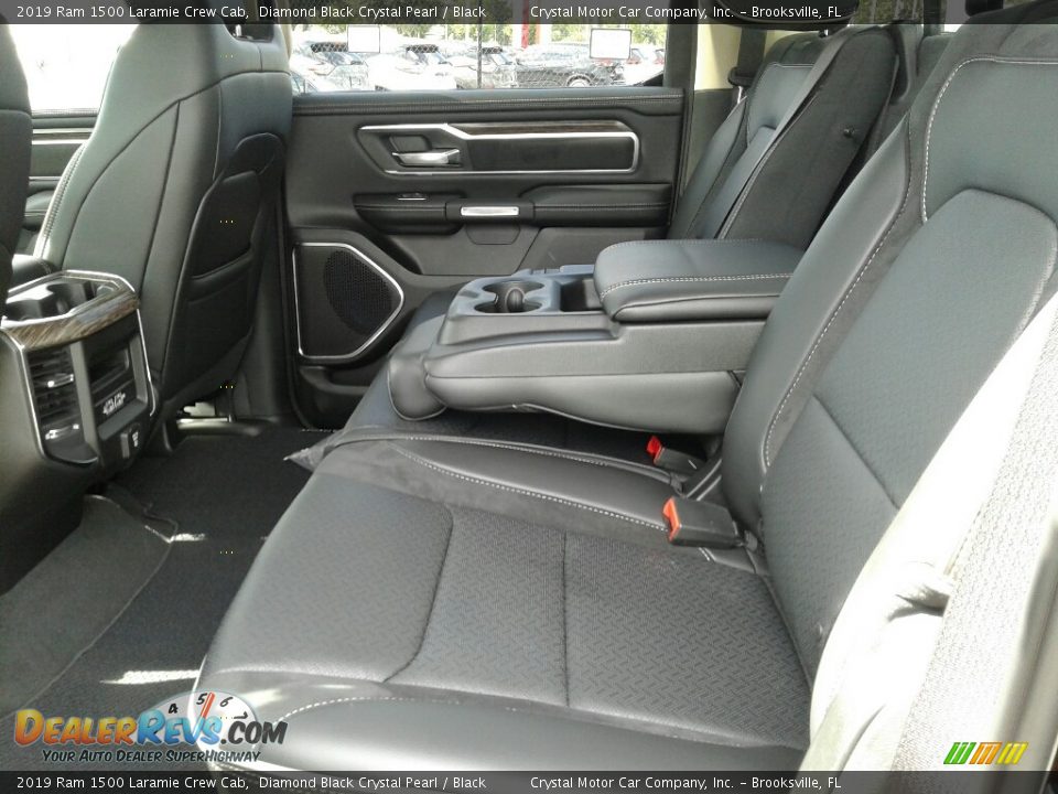 2019 Ram 1500 Laramie Crew Cab Diamond Black Crystal Pearl / Black Photo #10