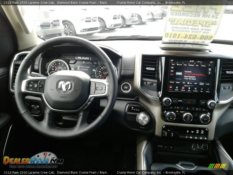 2019 Ram 1500 Laramie Crew Cab Diamond Black Crystal Pearl / Black Photo #13