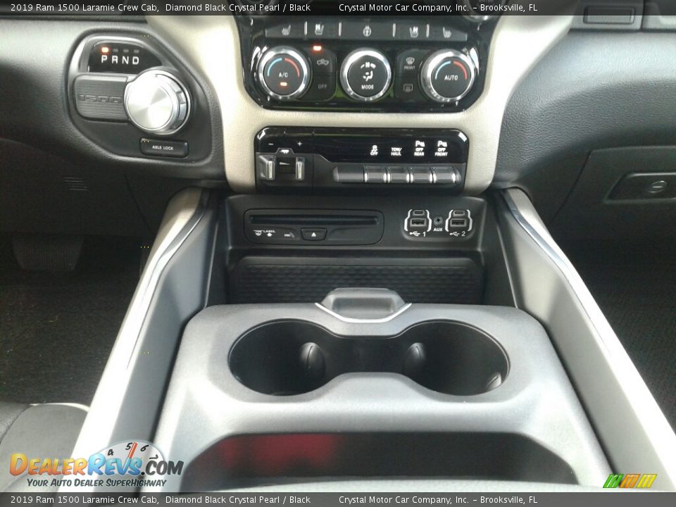 2019 Ram 1500 Laramie Crew Cab Diamond Black Crystal Pearl / Black Photo #16
