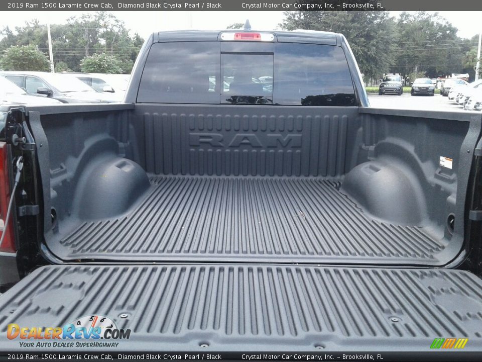 2019 Ram 1500 Laramie Crew Cab Diamond Black Crystal Pearl / Black Photo #20