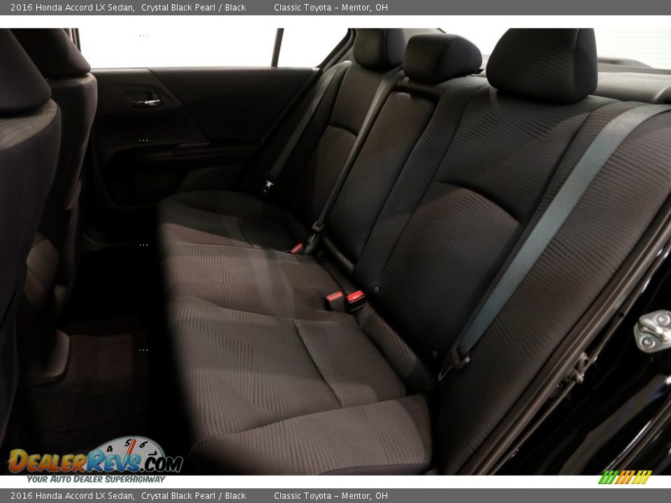 2016 Honda Accord LX Sedan Crystal Black Pearl / Black Photo #16