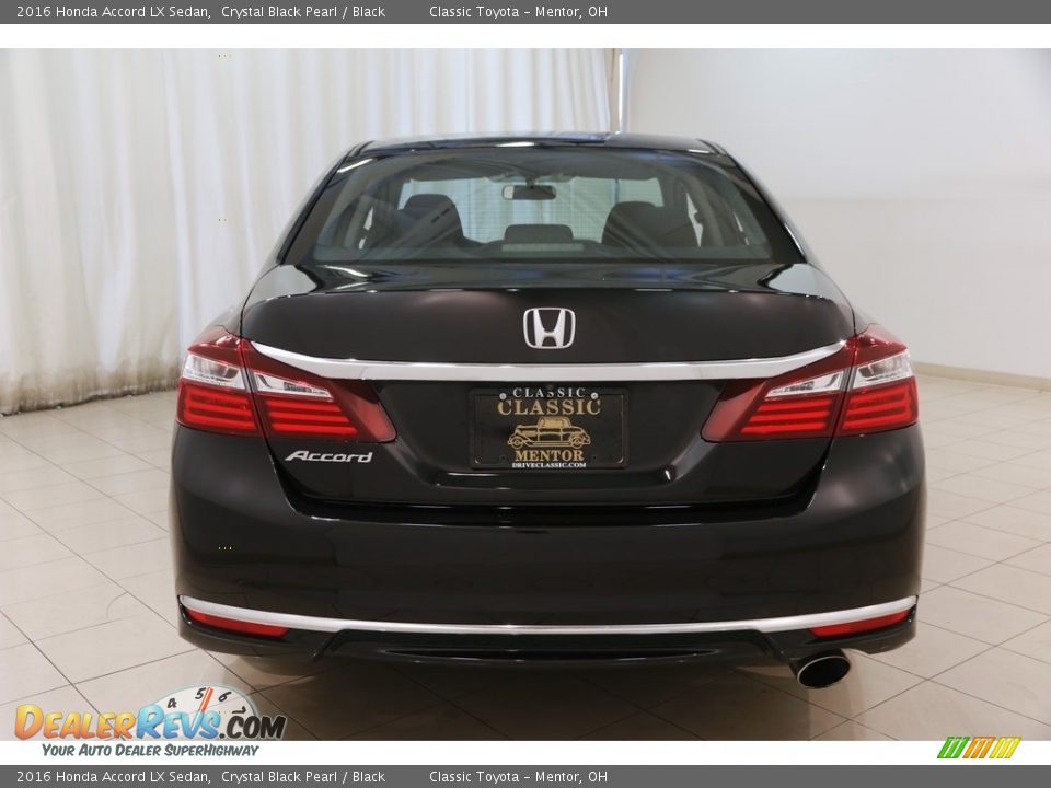 2016 Honda Accord LX Sedan Crystal Black Pearl / Black Photo #17