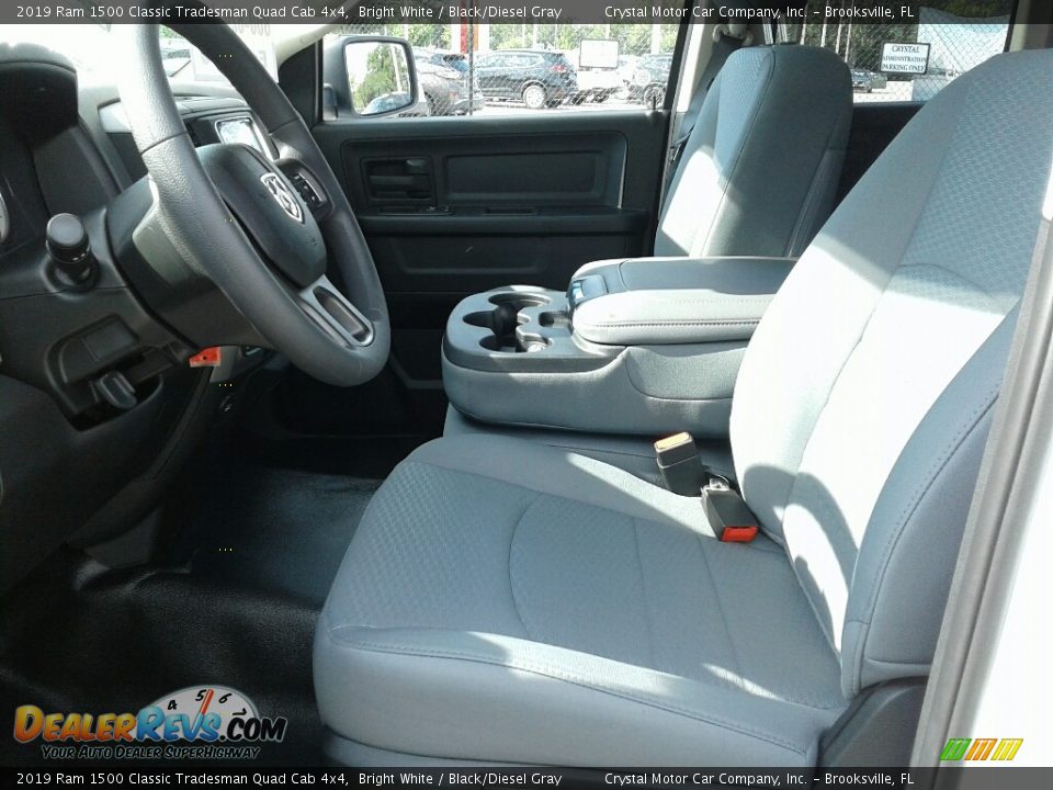 2019 Ram 1500 Classic Tradesman Quad Cab 4x4 Bright White / Black/Diesel Gray Photo #9