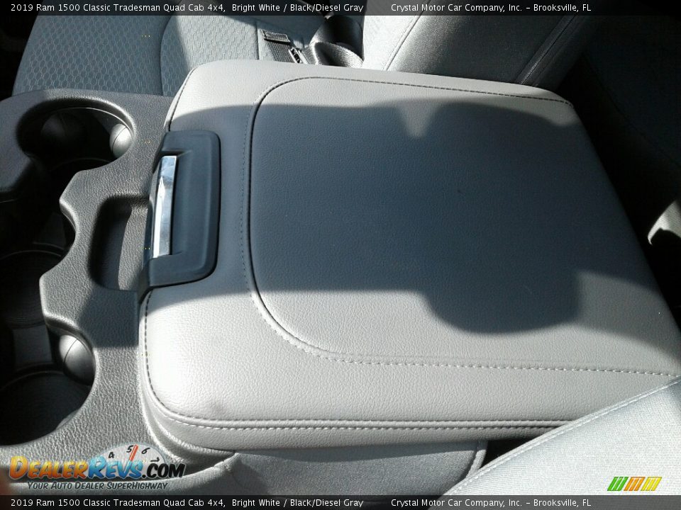 2019 Ram 1500 Classic Tradesman Quad Cab 4x4 Bright White / Black/Diesel Gray Photo #18