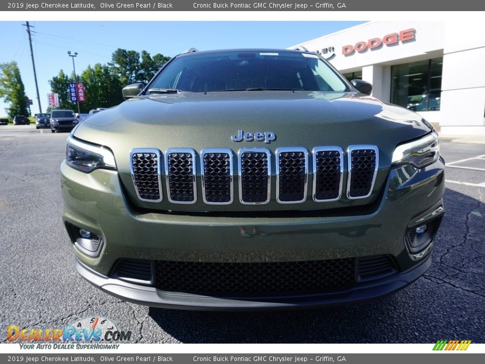 2019 Jeep Cherokee Latitude Olive Green Pearl / Black Photo #2