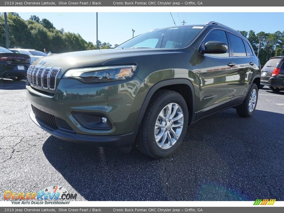 2019 Jeep Cherokee Latitude Olive Green Pearl / Black Photo #3