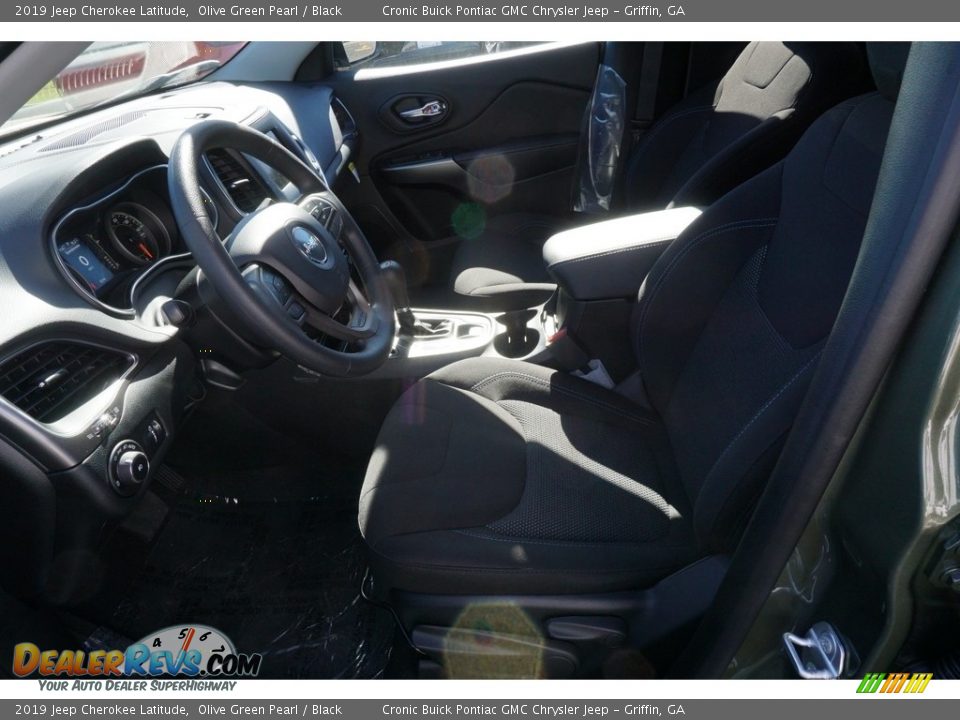 2019 Jeep Cherokee Latitude Olive Green Pearl / Black Photo #4