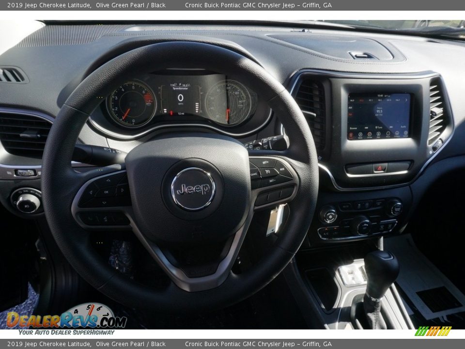 2019 Jeep Cherokee Latitude Olive Green Pearl / Black Photo #5