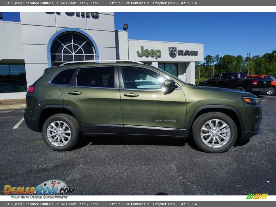 2019 Jeep Cherokee Latitude Olive Green Pearl / Black Photo #9