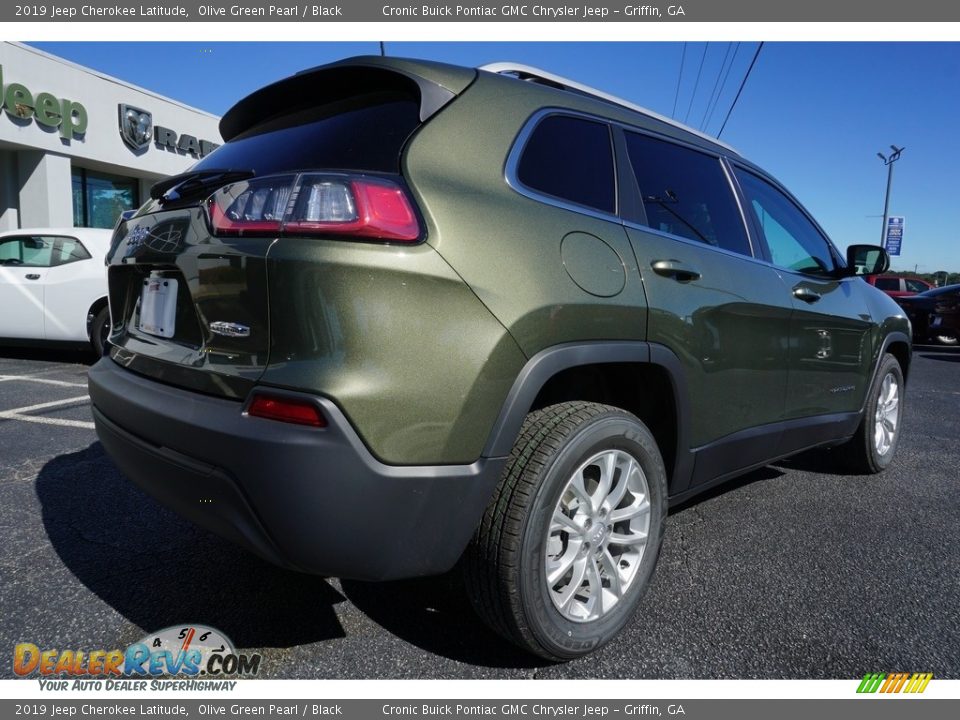 2019 Jeep Cherokee Latitude Olive Green Pearl / Black Photo #10