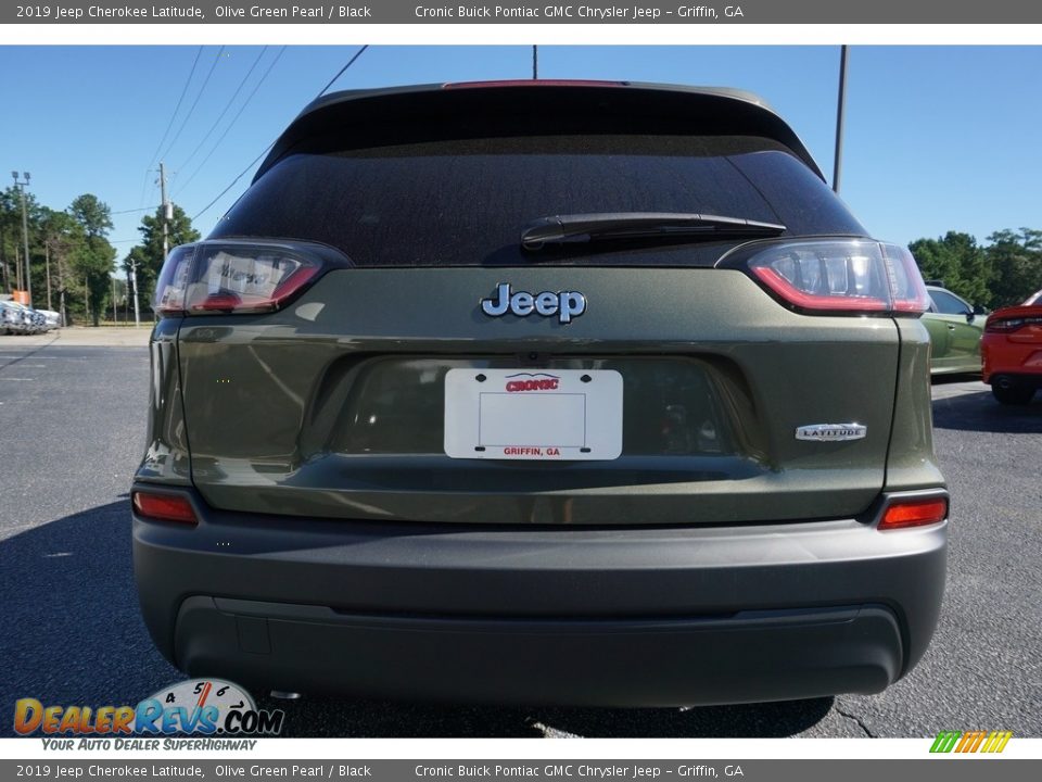 2019 Jeep Cherokee Latitude Olive Green Pearl / Black Photo #11