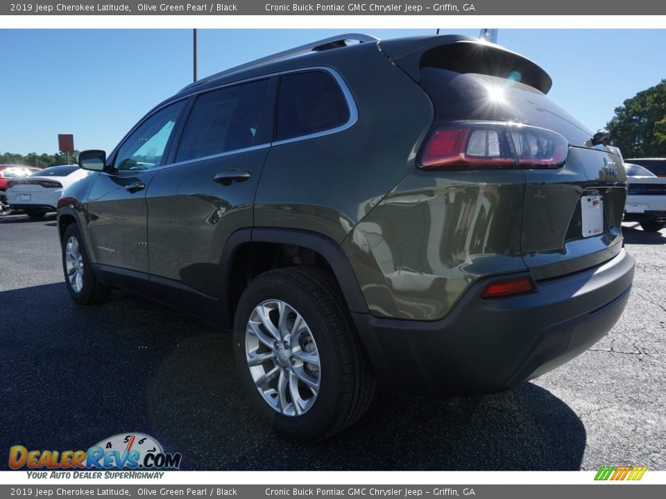 2019 Jeep Cherokee Latitude Olive Green Pearl / Black Photo #12
