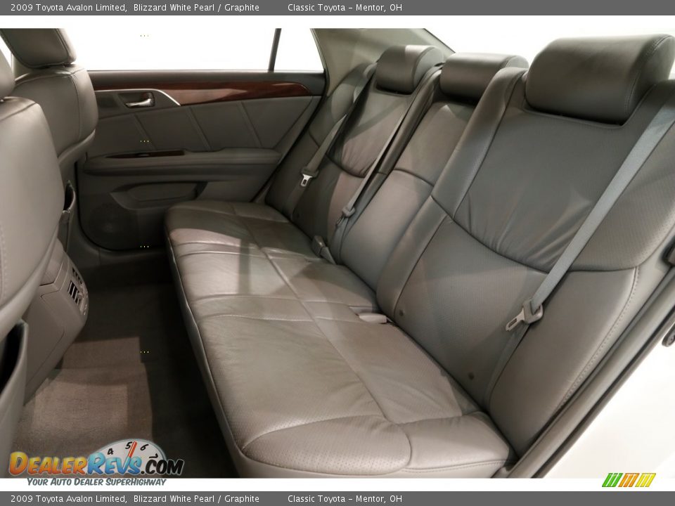 2009 Toyota Avalon Limited Blizzard White Pearl / Graphite Photo #17